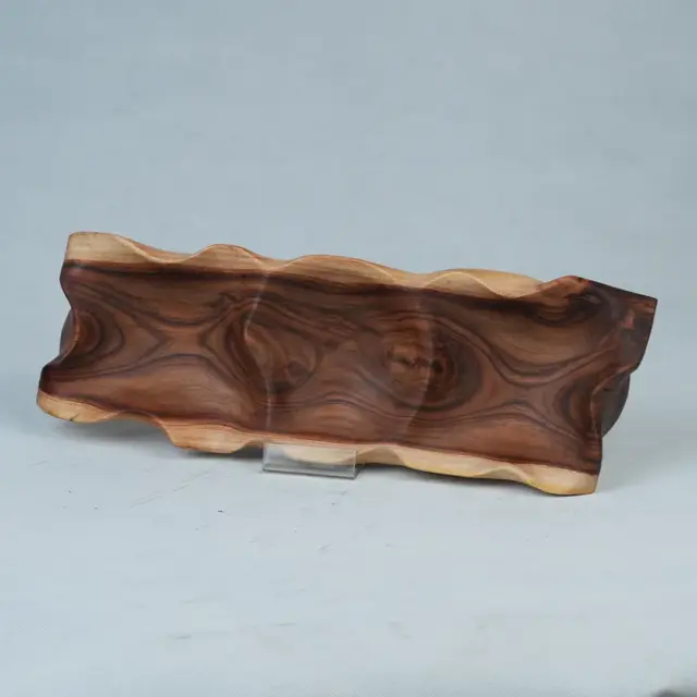 اردوخوری دفرمه تک‌نسخه اقاقیا
