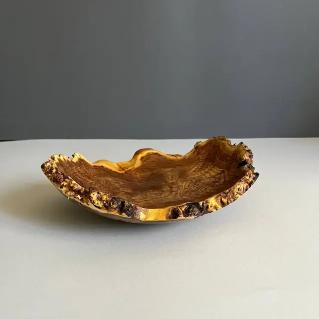 ظرف لبه‌پوستی سنجد جوشدار